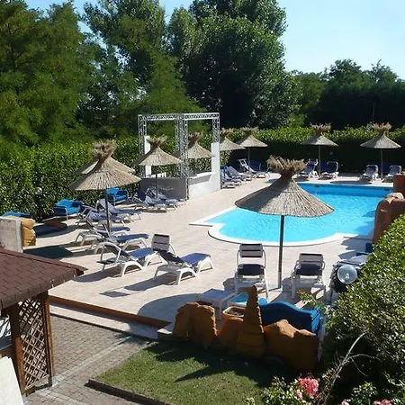 Aparthotel Montemerlo *